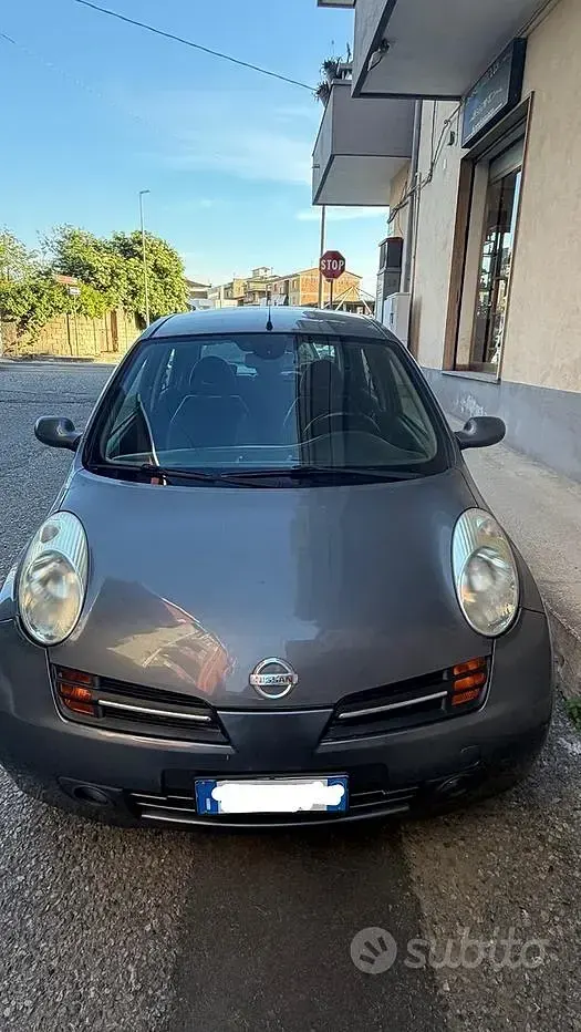 Usata Nissan Micra 80 CV (58 kW) 2004 Grigio Utilitaria