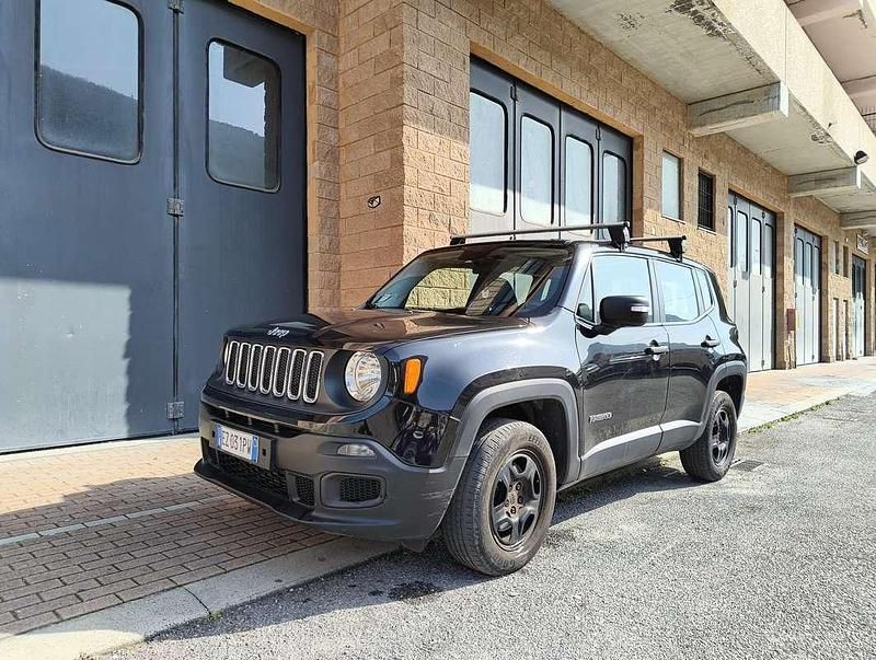 Usata Jeep Renegade Sport 120 CV (88 kW) 2015 Nero SUV