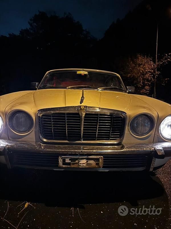 Bianco Usata 1970 Jaguar XJ6 Tre volumi | 20.000 € - Immagine 1/4
