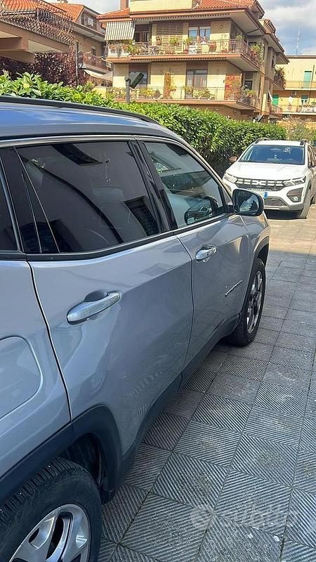 Usata Jeep Compass 170 CV (125 kW) 2017 Grigio SUV