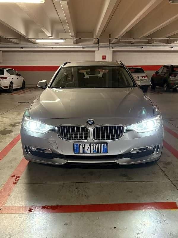 Usata BMW 320 Efficient Dynamics 184 CV (135 kW) 2012 Argento Station wagon