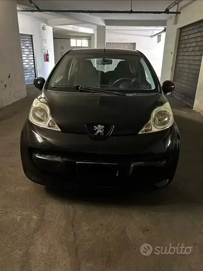 Usata Peugeot 107 68 CV (50 kW) 2007 Nero Utilitaria