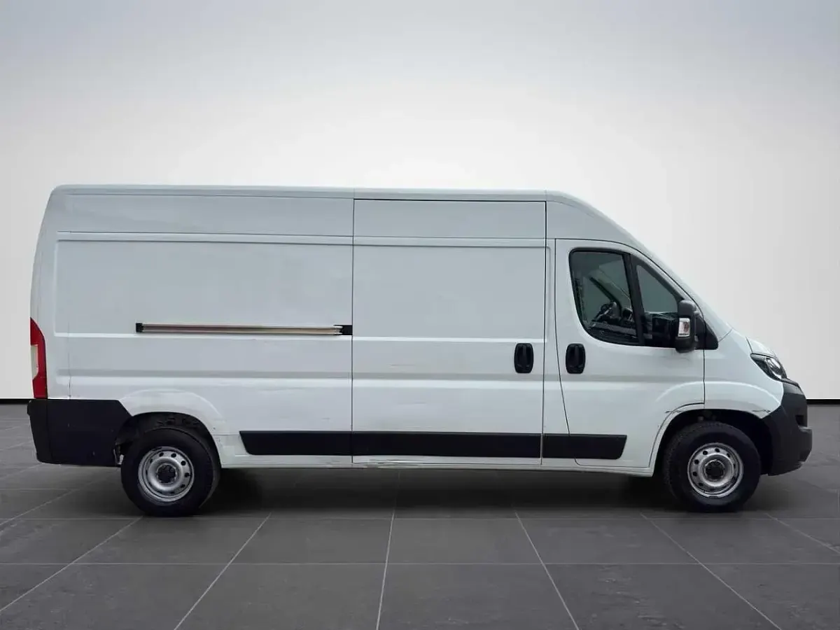 Usata Fiat Ducato 140 CV (102 kW) 2023 Bianco Furgone