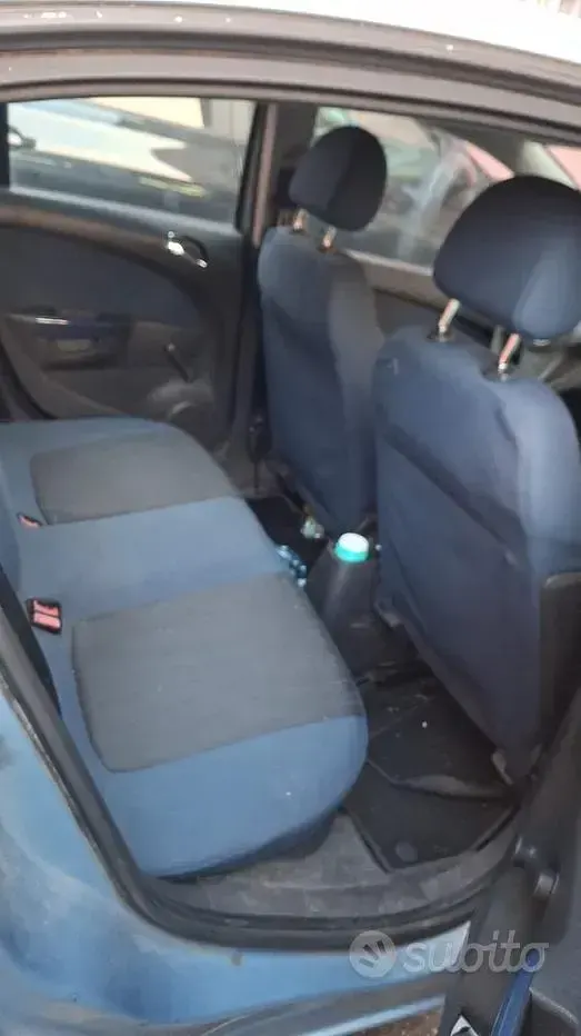 Usata Opel Corsa 69 CV (50 kW) 2007 Grigio Utilitaria