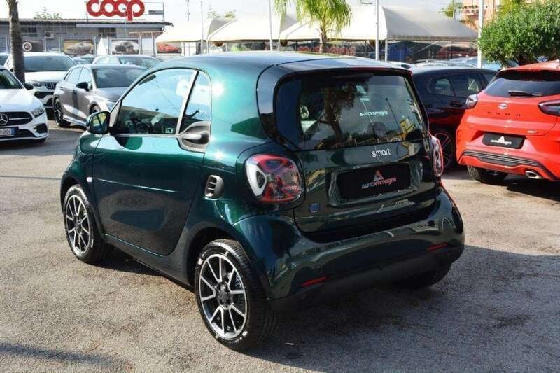 Usata Smart ForTwo Electric Drive 60 kW (82 CV) 2020 Verde Utilitaria