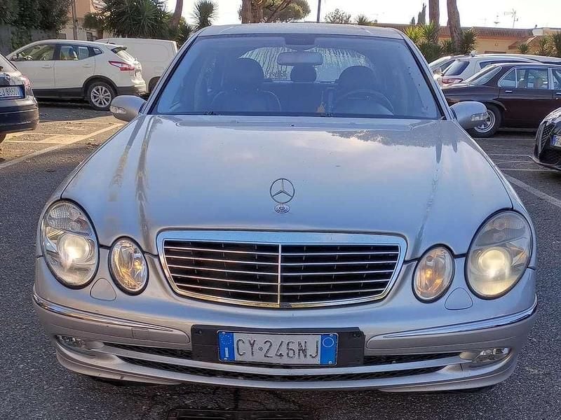 Argento Usata 2006 Mercedes E280 Avantgarde Berlina | 2490 € (Ottimo prezzo) - Immagine 1/4
