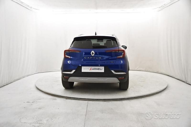Usata Renault Captur Business 145 CV (106 kW) 2023 Blu SUV