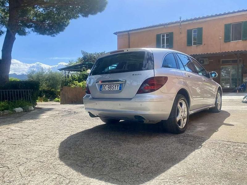 Usata Mercedes R320 Edition 224 CV (164 kW) 2007 Monovolume