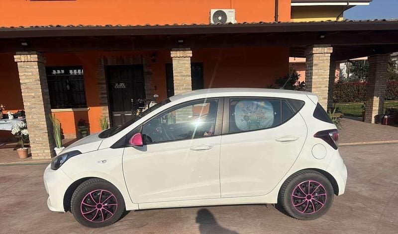 Usata Hyundai i10 83 CV (61 kW) 2018 Bianco Utilitaria