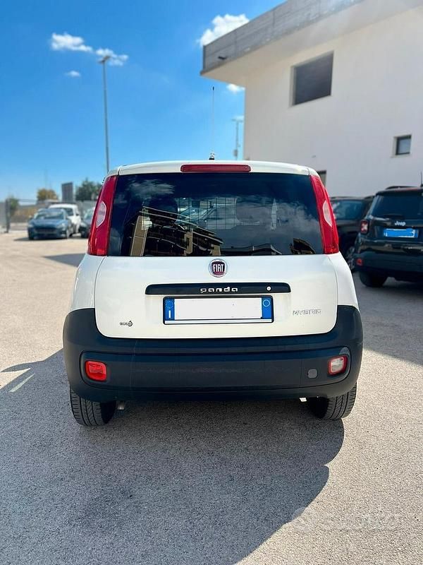 Usata Fiat Panda Pop 70 CV (51 kW) 2020 Bianco Utilitaria