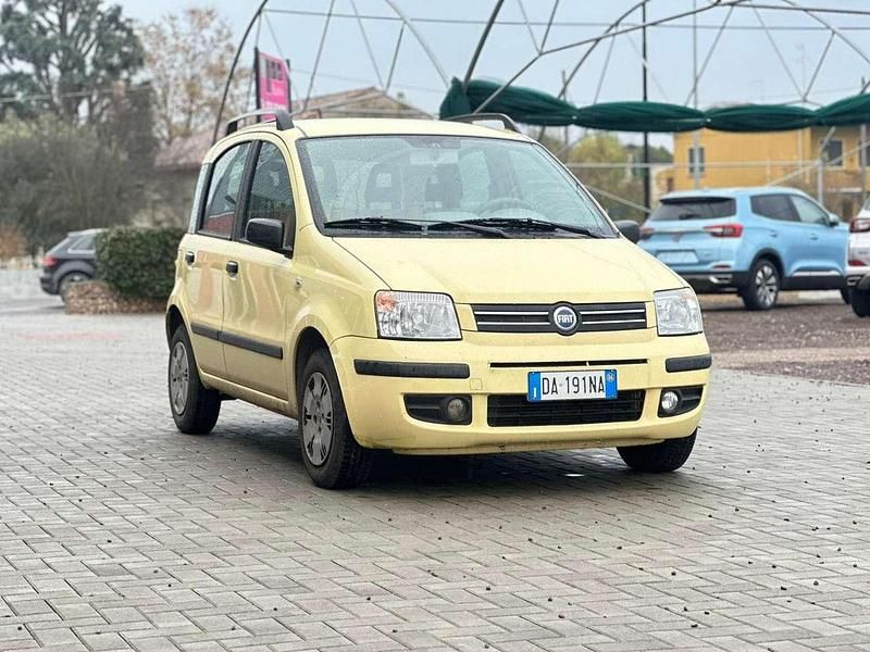 Usata Fiat Panda Dynamic 60 CV (44 kW) 2006 Giallo Utilitaria