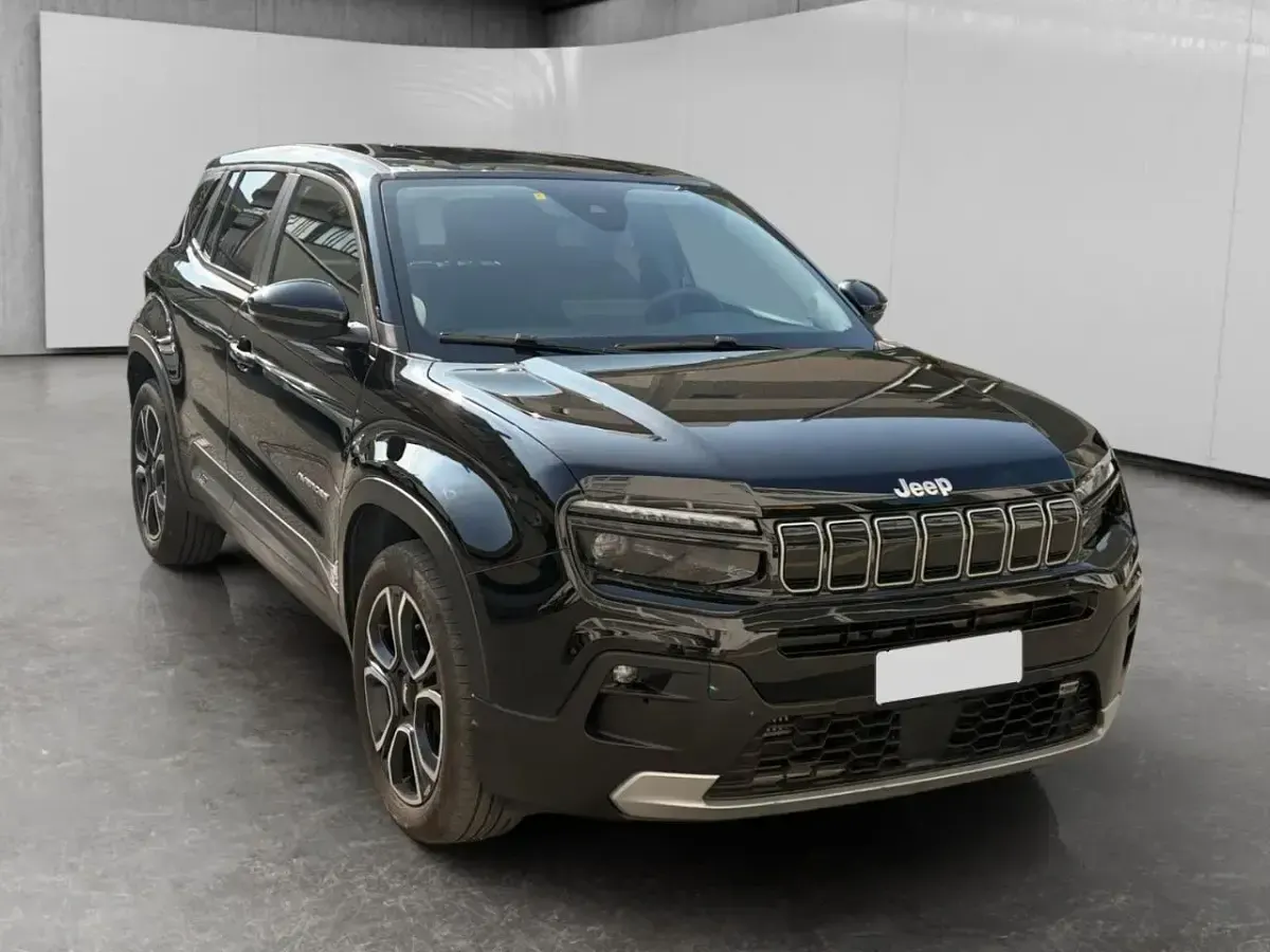 Usata Jeep Avenger Summit 100 CV (73 kW) 2024 Nero SUV