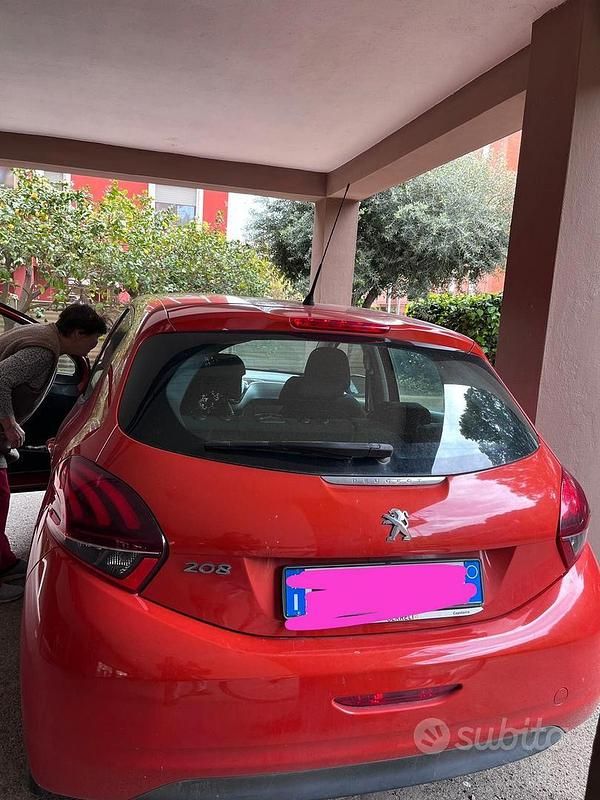 Usata Peugeot 208 2018 Utilitaria