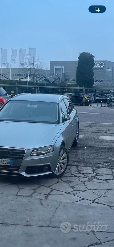 Grigio Usata 2010 Audi A4 Station wagon | 5000 € - Immagine 1/4