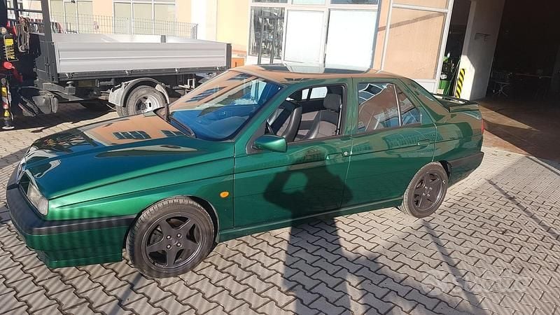 Usata Alfa Romeo 155 140 CV (102 kW) 1996 Verde Berlina