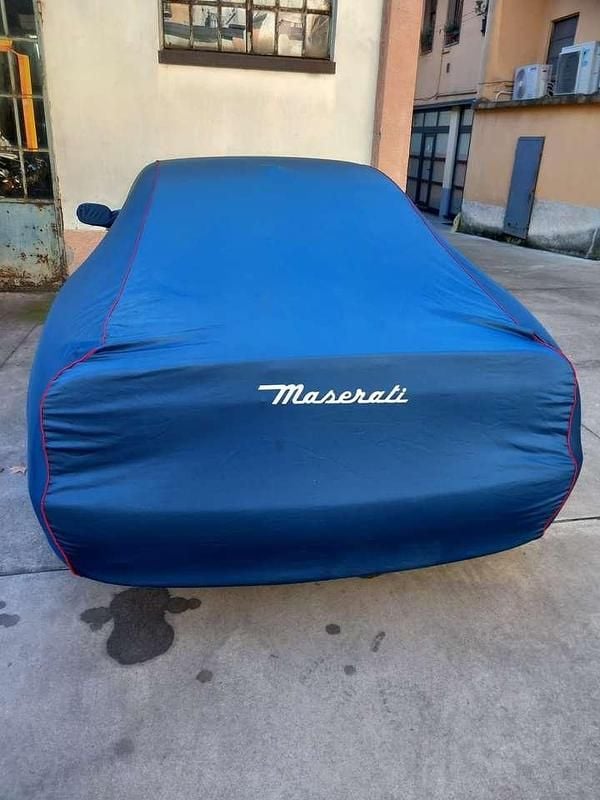 Usata Maserati Coupé 390 CV (286 kW) 2003 Argento Coupé