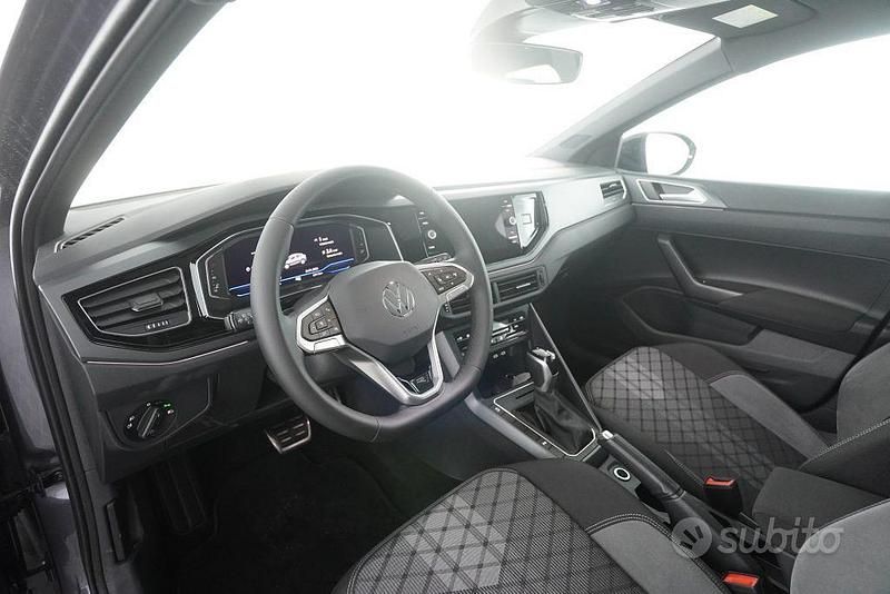 Usata VW Taigo R-line 110 CV (80 kW) 2022 Grigio SUV