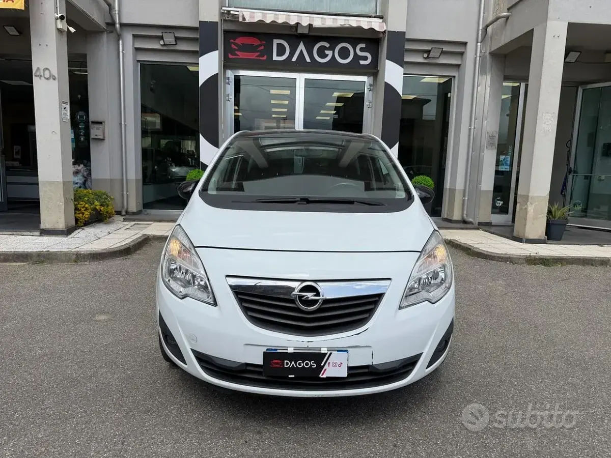 Usata Opel Meriva 120 CV (88 kW) 2013 Bianco Monovolume