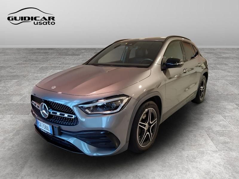 Usata Mercedes GLA200 Premium 150 CV (110 kW) 2022 Grigio SUV