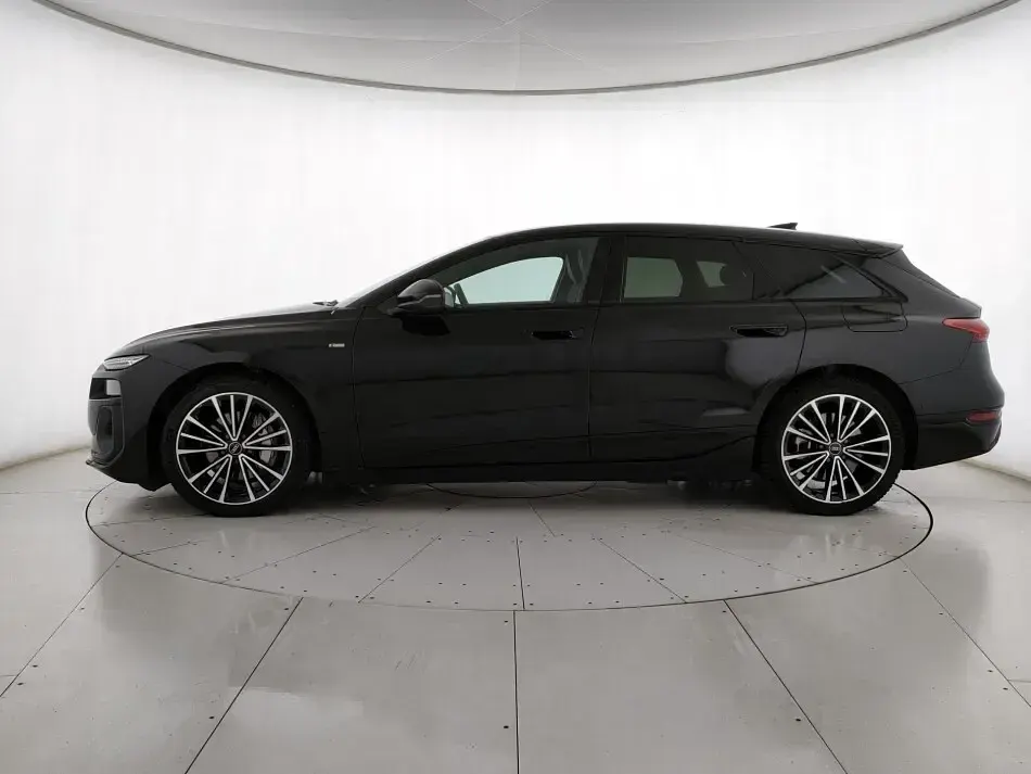 Usata Audi A6 e-tron S-Line 314 kW (428 CV) 2025 Nero Station wagon