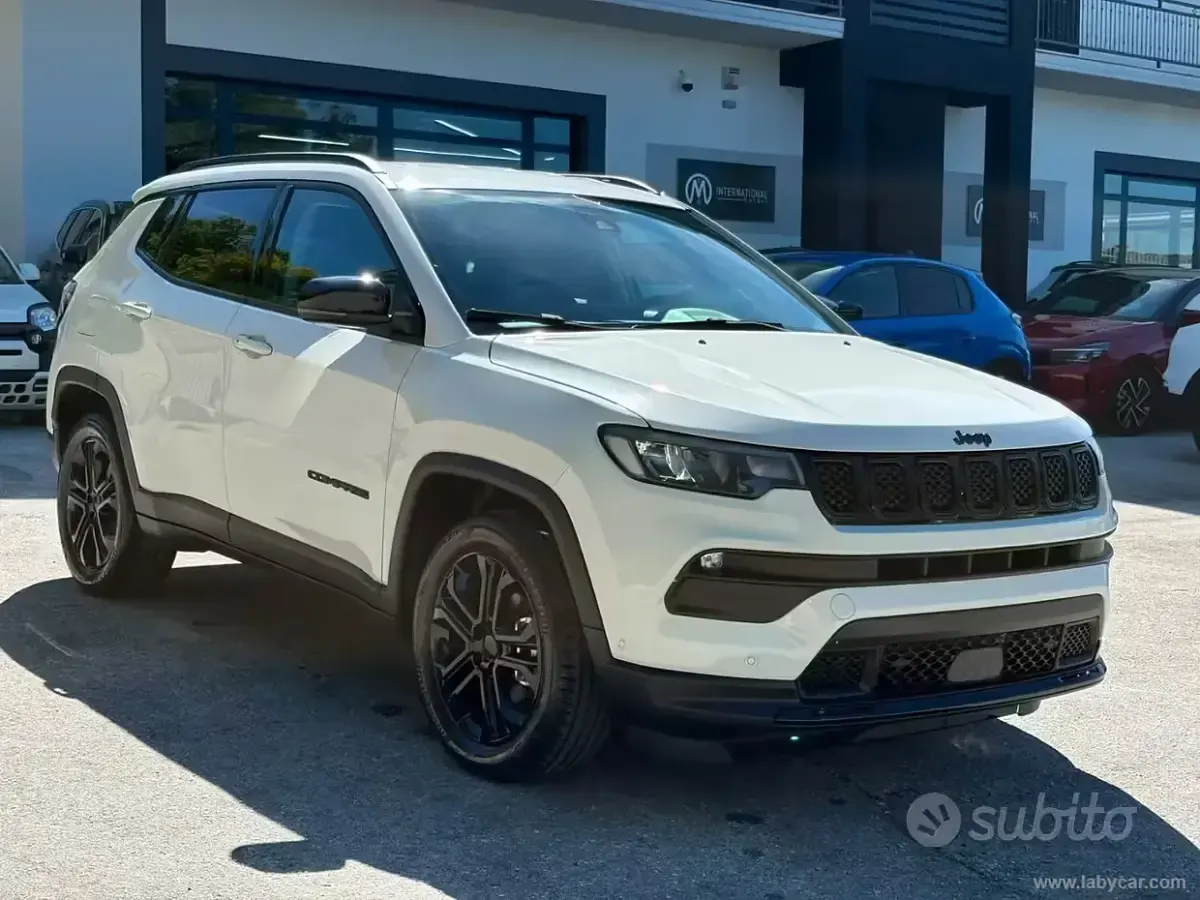 Usata Jeep Compass Night Eagle 131 CV (96 kW) 2023 Bianco SUV