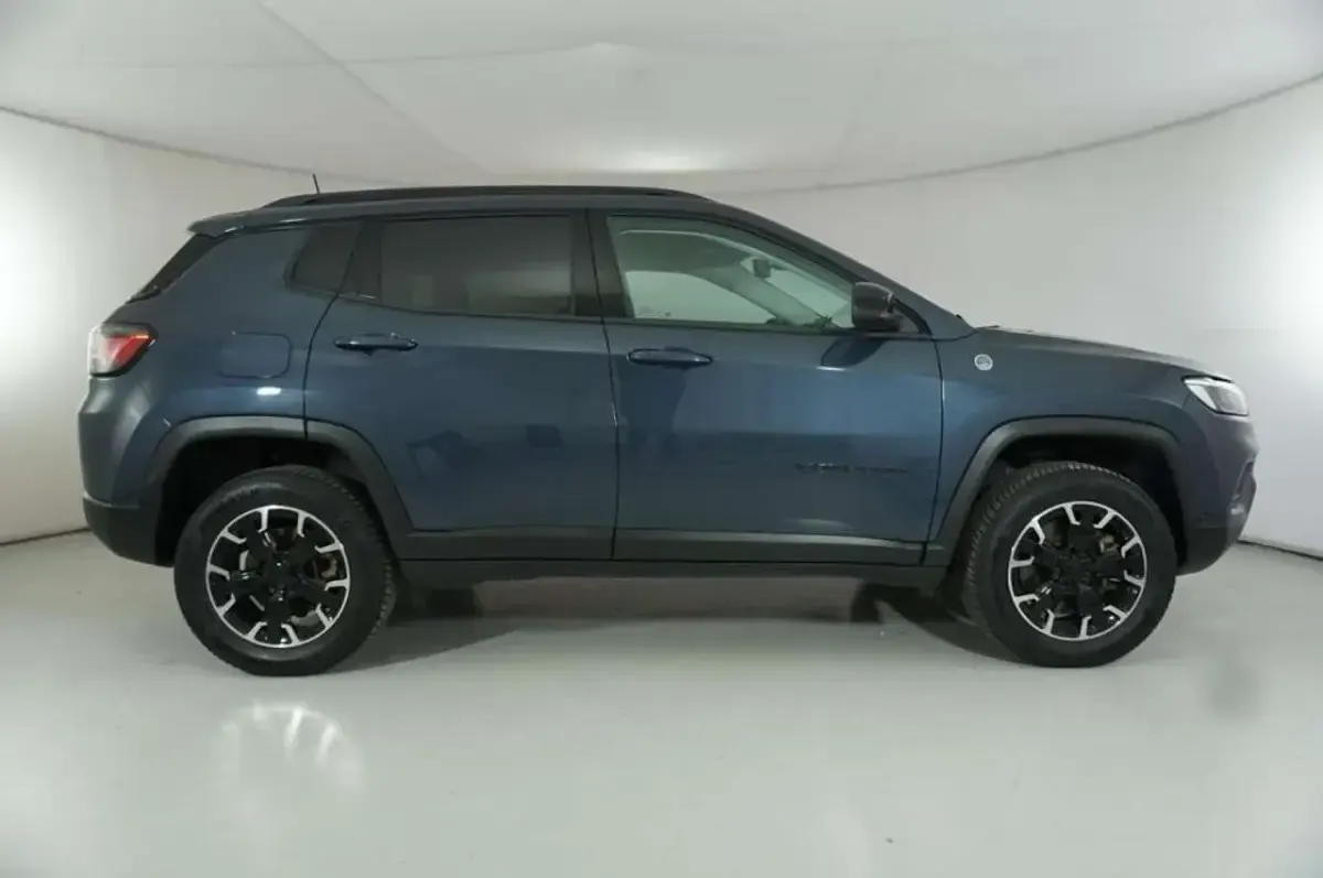 Usata Jeep Compass Trailhawk 179 CV (131 kW) 2023 Blu SUV
