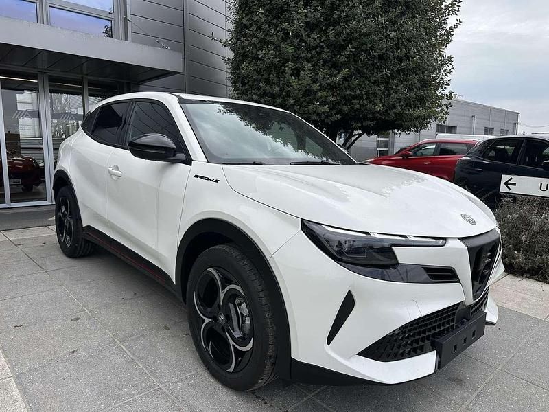 Nuova Alfa Romeo Junior Edizione Speciale 145 CV (106 kW) 2026 Bianco SUV
