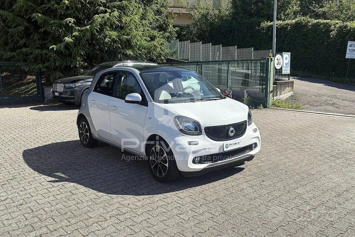Usata Smart ForFour Passion 71 CV (52 kW) 2016 Bianco Utilitaria