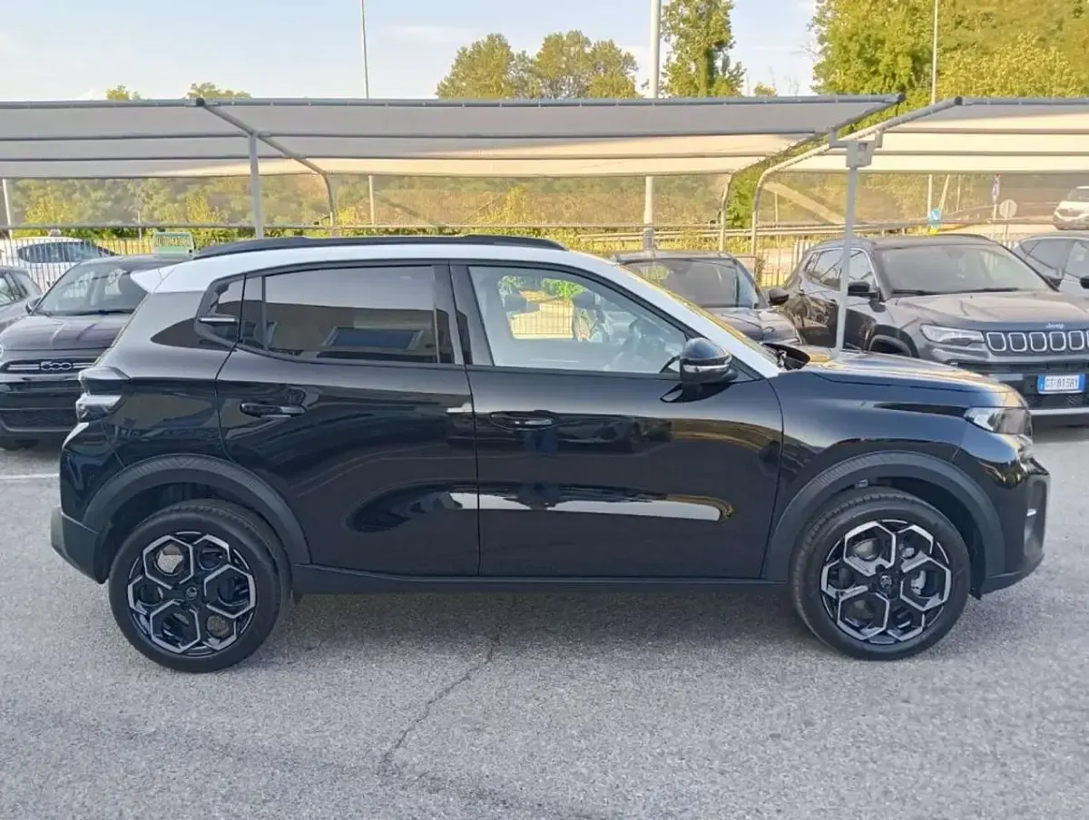 Nuova Citroën C3 PureTech 101 CV (74 kW) 2026 Nero t. bianco SUV
