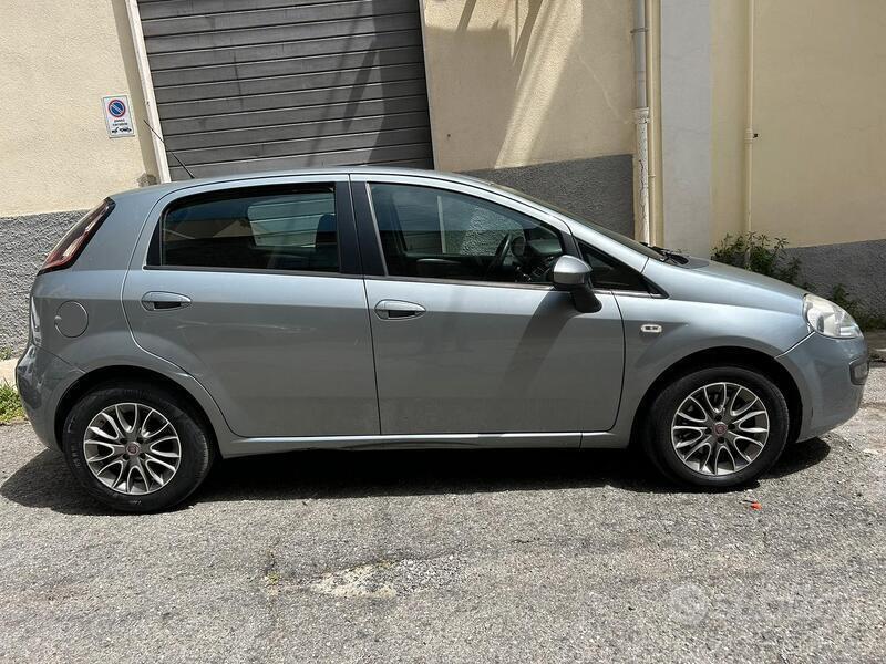 Usato 2010 Fiat Grande Punto 1.2 Diesel 90 CV (3.500 €)