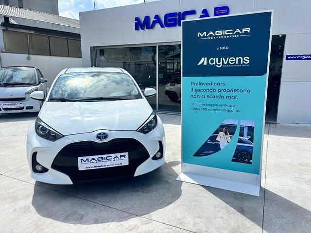 Usata Toyota Yaris Hybrid Business Edition 2021 Bianco