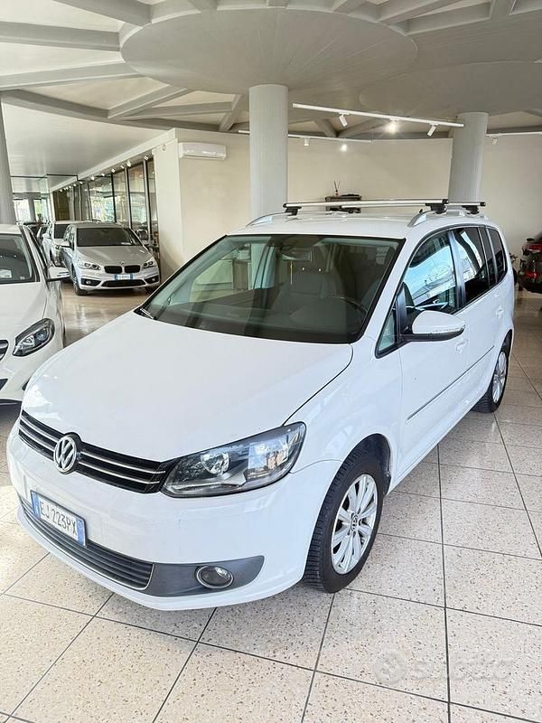 Usata VW Touran Highline 150 CV (110 kW) 2011 Bianco Monovolume