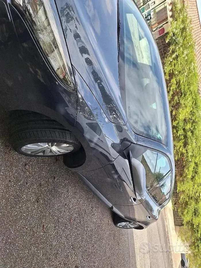 Usata Renault Mégane III 110 CV (80 kW) 2011 Grigio Berlina