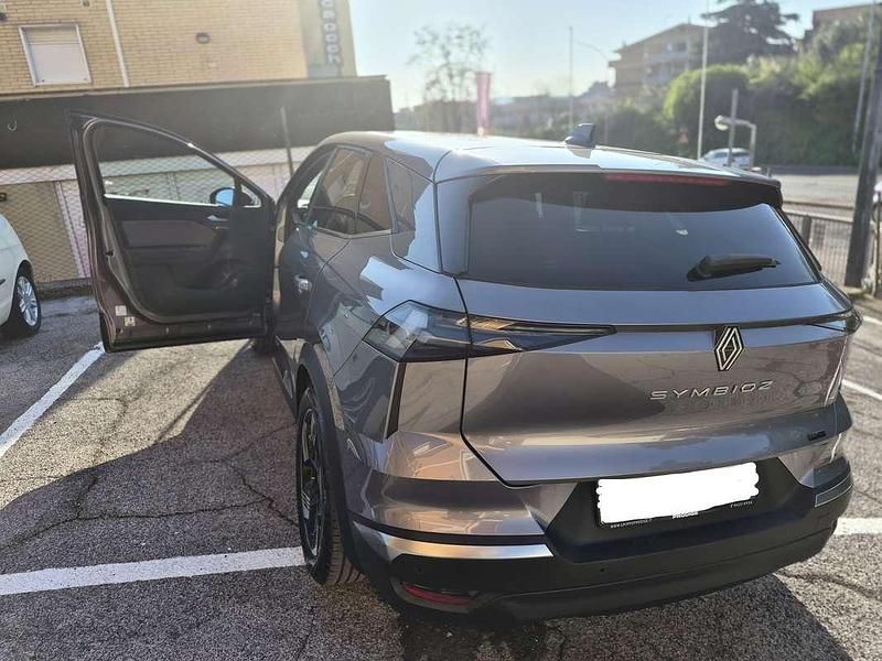 Usata Renault Symbioz Evolution 94 CV (69 kW) 2025 Grigio SUV