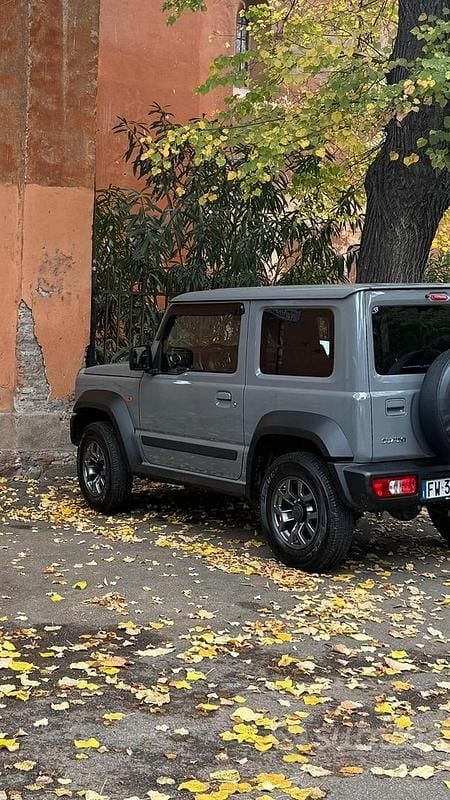 Usata Suzuki Jimny 2019 Grigio SUV