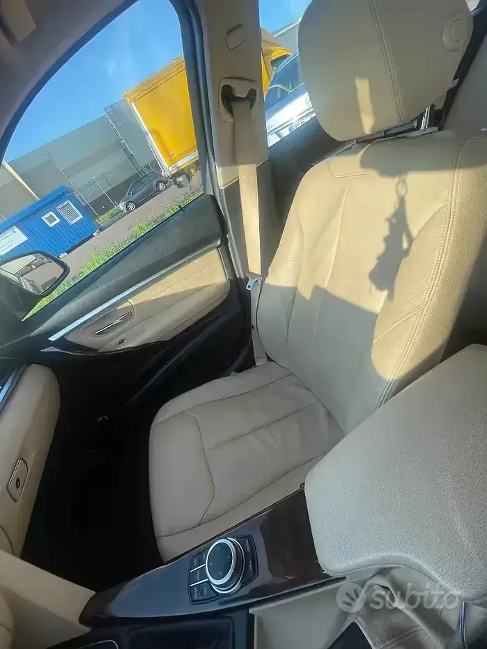 Usata BMW 318 150 CV (110 kW) 2018 Nero Berlina
