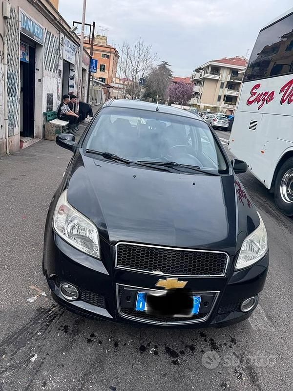 Usata Chevrolet Aveo 84 CV (61 kW) 2011 Nero Berlina