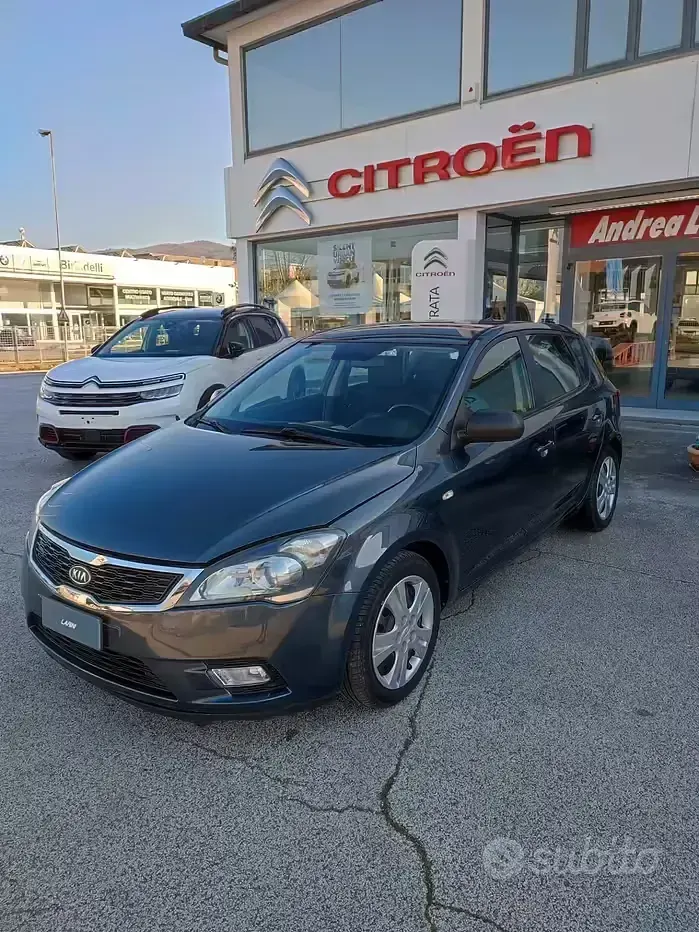 Usata Kia Ceed GT LX 90 CV (66 kW) 2010 Grigio Berlina