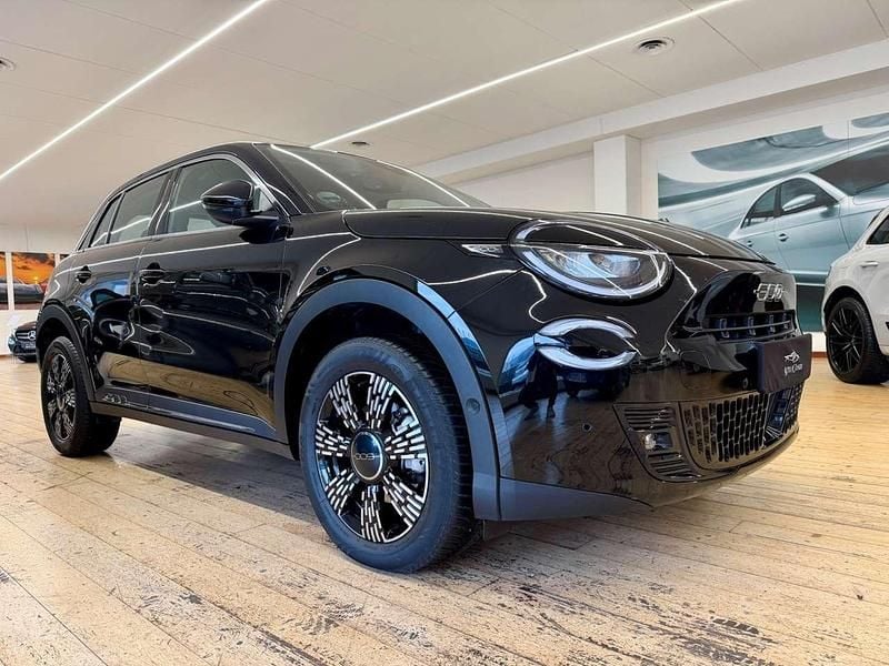 Usata Fiat 600 La Prima 101 CV (74 kW) 2024 Nero SUV
