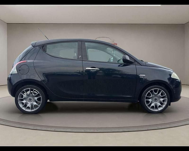 Usata Lancia Ypsilon S 85 CV (62 kW) 2012 Blu met Utilitaria