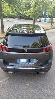 Usata Peugeot 5008 GTi 120 CV (88 kW) 2017 Grigio Monovolume