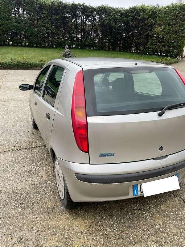 Usata Fiat Punto 88 CV (64 kW) 1999 Berlina