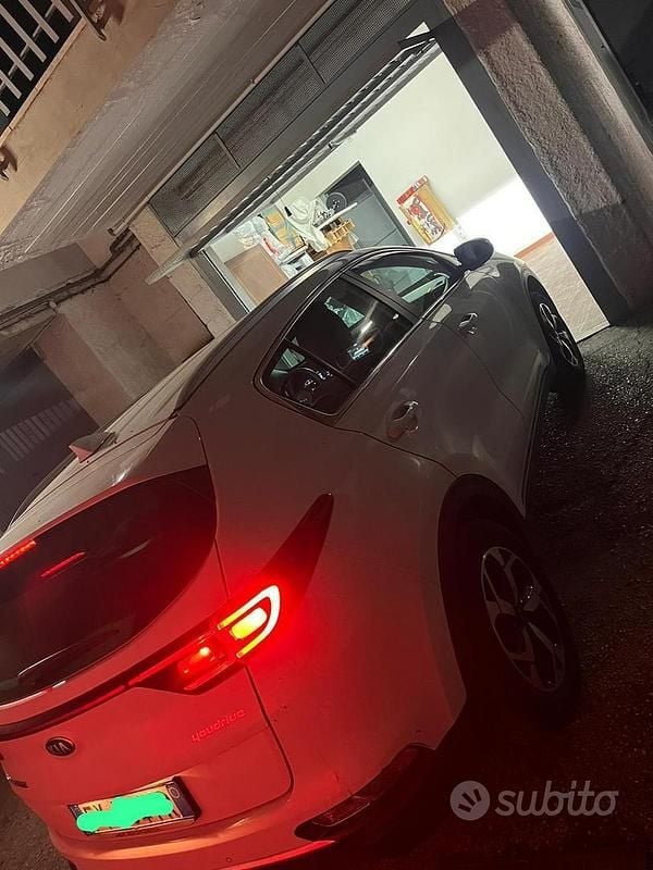 Usata Kia Sportage 115 CV (84 kW) 2019 Bianco SUV