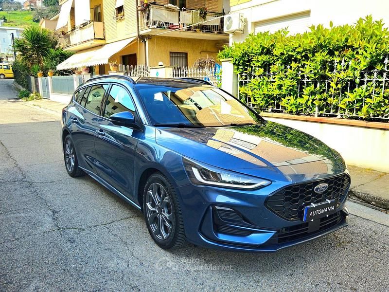 Usata Ford Focus ST-Line 125 CV (91 kW) 2023 Blu Station wagon