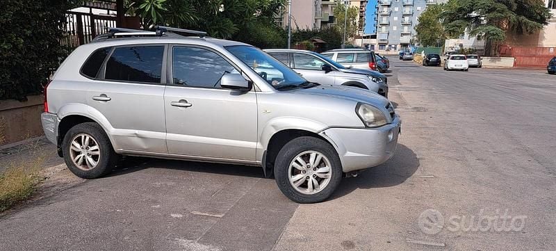 Usata Hyundai Tucson 141 CV (103 kW) 2010 Grigio SUV