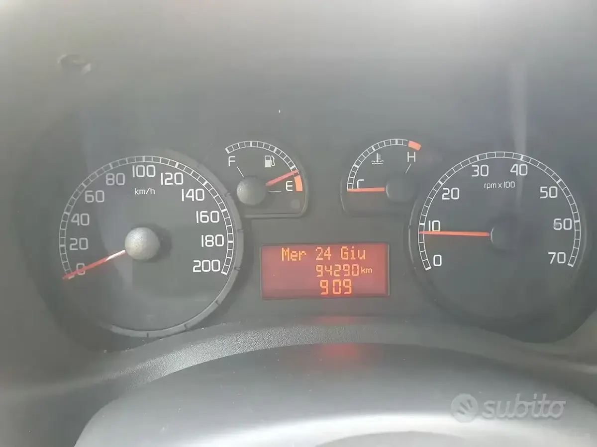 Usata Fiat Doblò 85 CV (62 kW) 2007 Bianco Monovolume