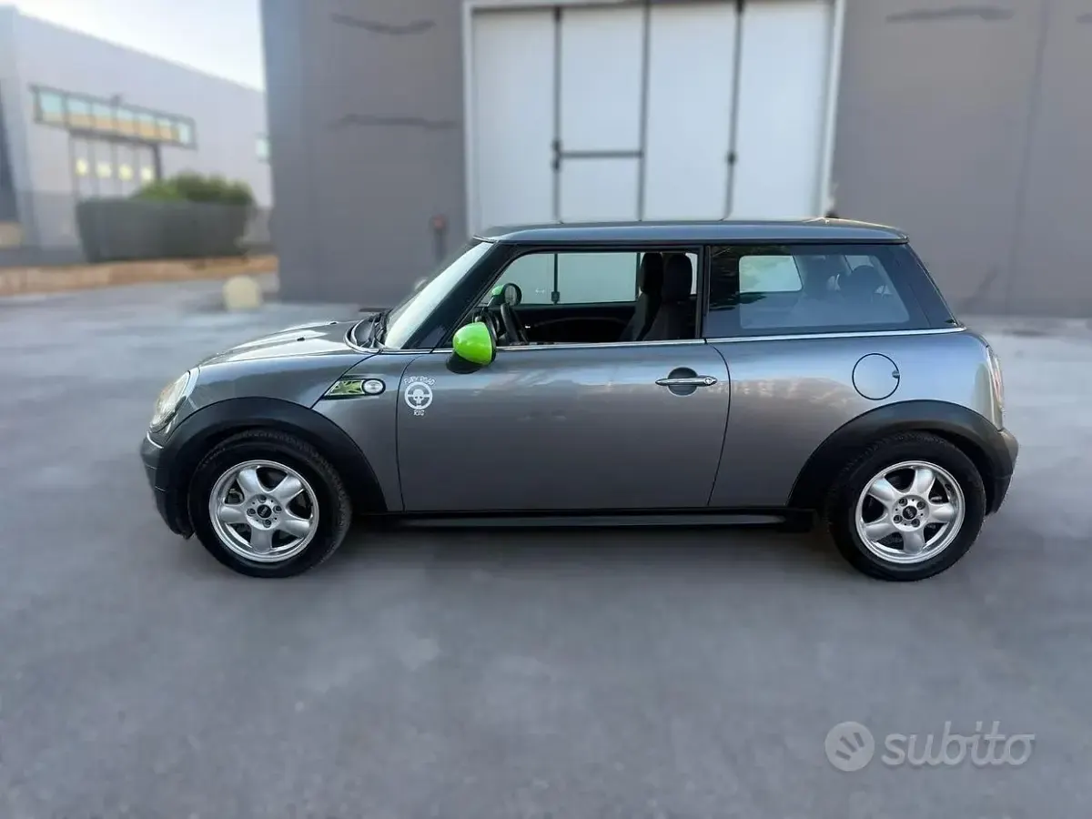 Usata Mini ONE 95 CV (69 kW) 2011 Grigio Utilitaria