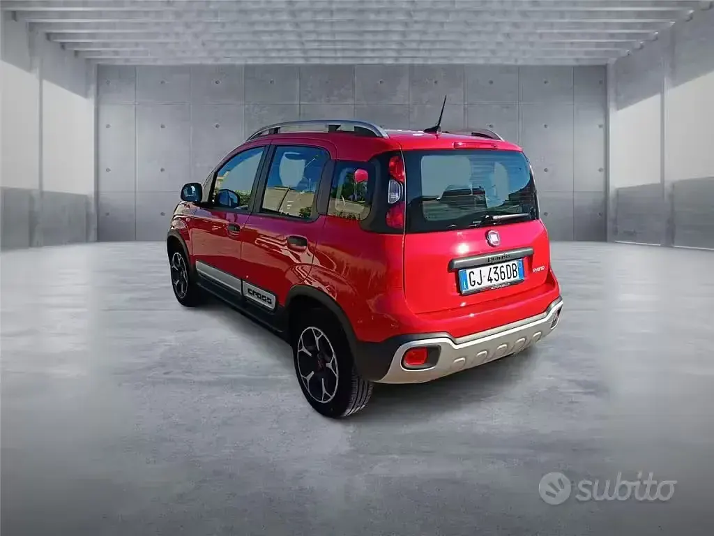 Usata Fiat Panda Cross Cross 69 CV (50 kW) 2022 Rosso Utilitaria