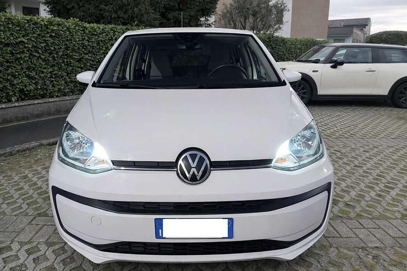Usata VW up! Move 65 CV (47 kW) 2022 Bianco Utilitaria
