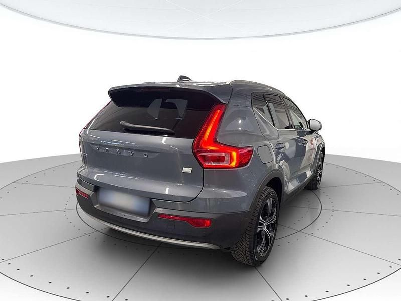 Usata Volvo XC40 Inscription 129 CV (94 kW) 2021 Silver met. SUV